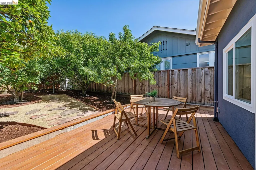 4024 Elston Avenue Oakland CA 94602