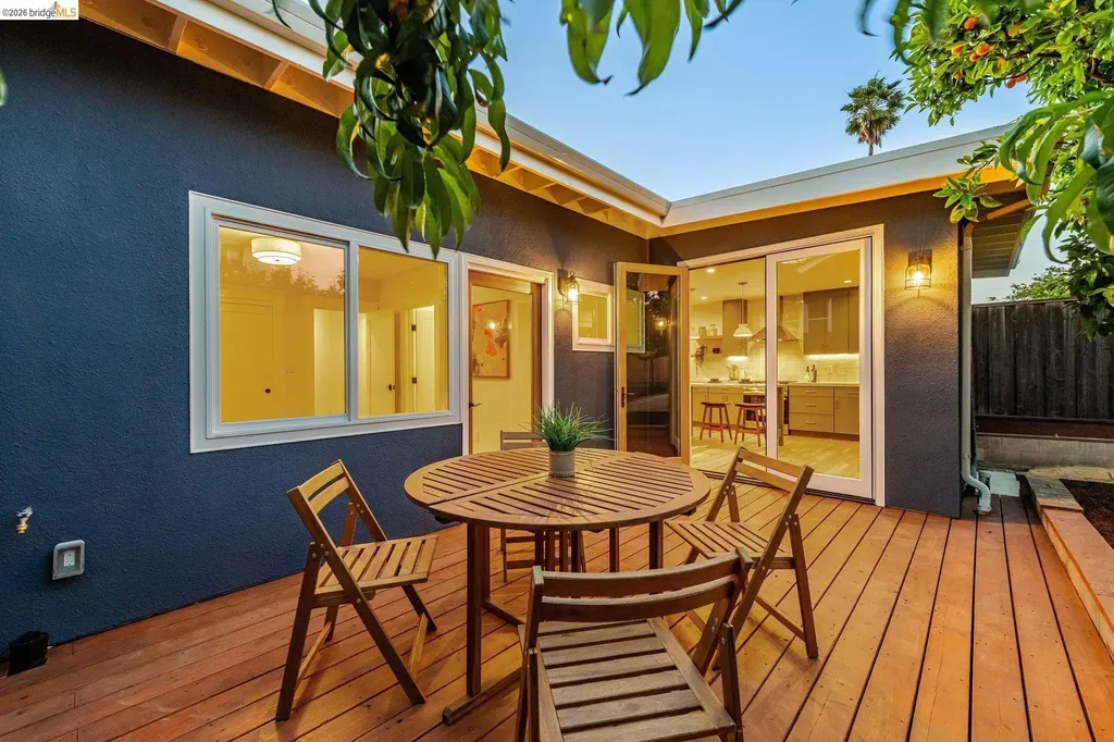 4024 Elston Avenue Oakland CA 94602