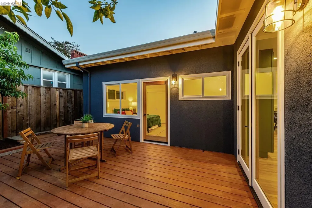 4024 Elston Avenue Oakland CA 94602