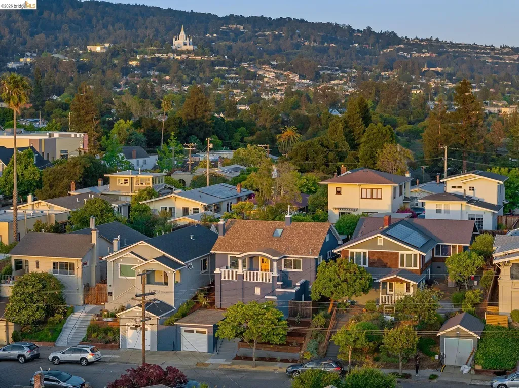 4024 Elston Avenue Oakland CA 94602