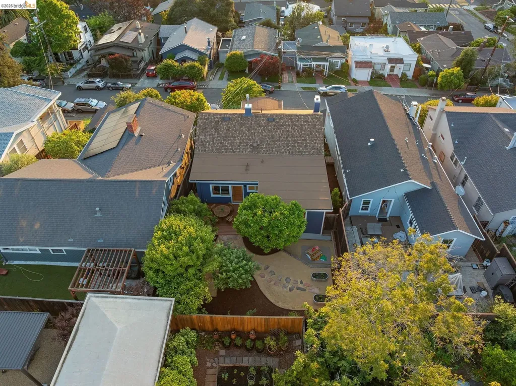 4024 Elston Avenue Oakland CA 94602