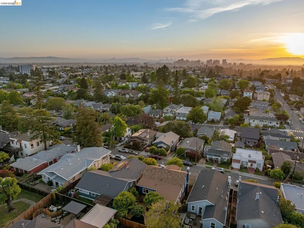 4024 Elston Avenue Oakland CA 94602