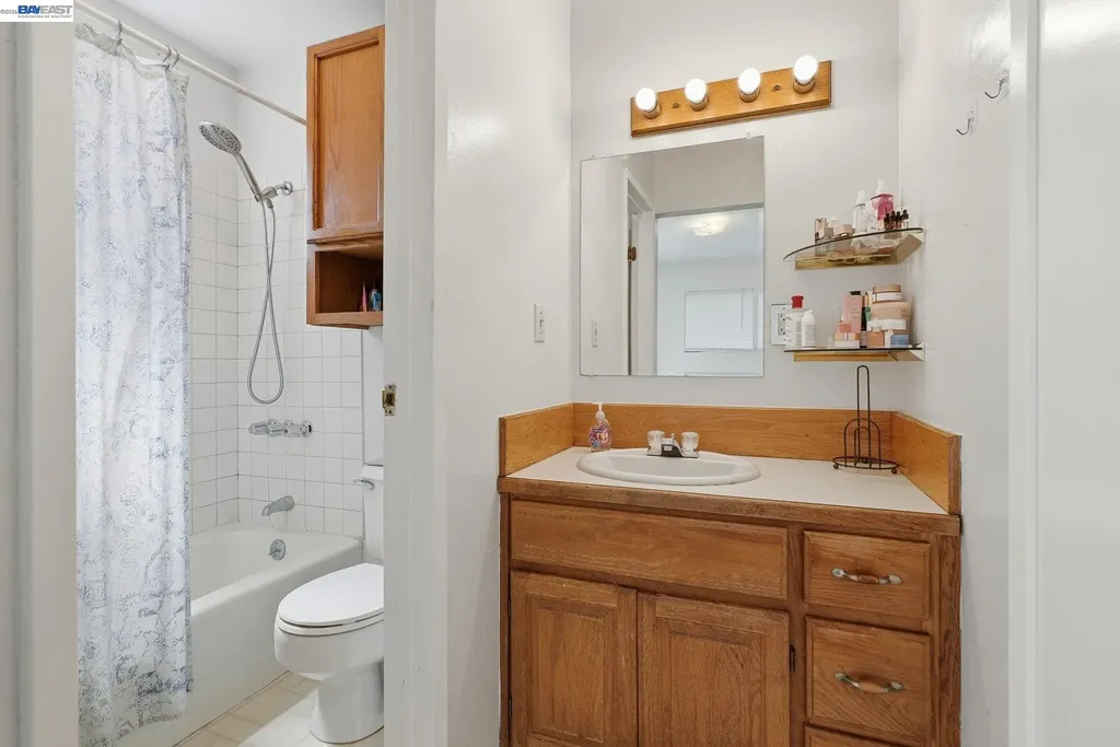 560 41st Street Richmond CA 94805
