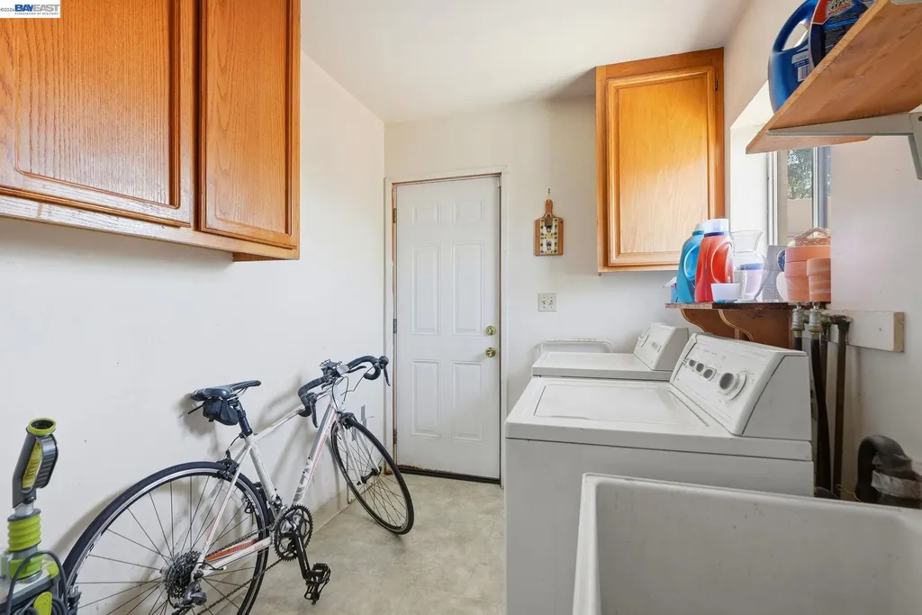 560 41st Street Richmond CA 94805