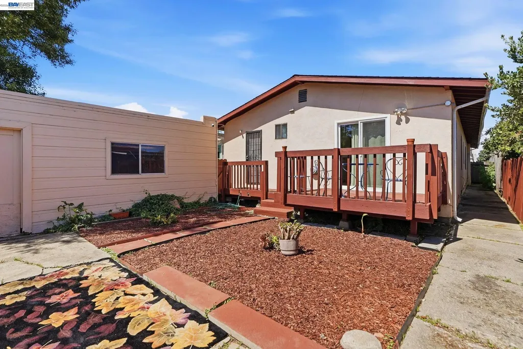 560 41st Street Richmond CA 94805