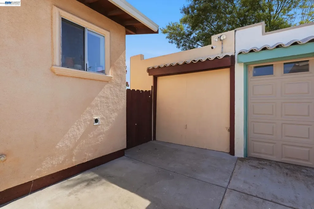 560 41st Street Richmond CA 94805