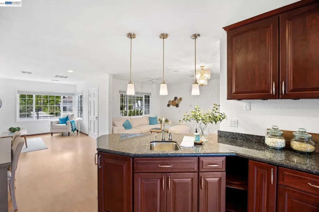 2511 Avenue 130th San Leandro CA 94577