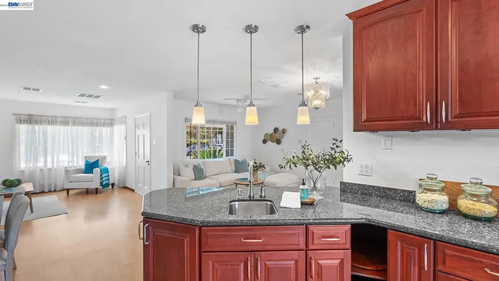 2511 Avenue 130th San Leandro CA 94577