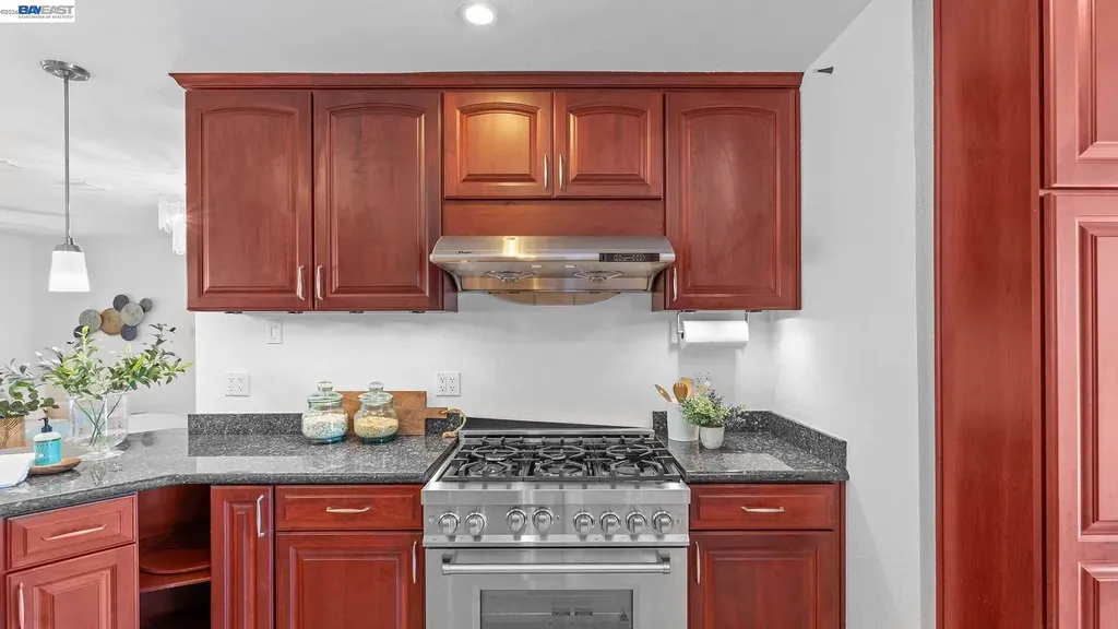 2511 Avenue 130th San Leandro CA 94577