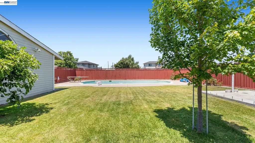 2511 Avenue 130th San Leandro CA 94577