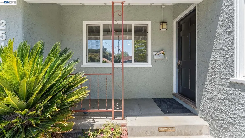 2511 Avenue 130th San Leandro CA 94577