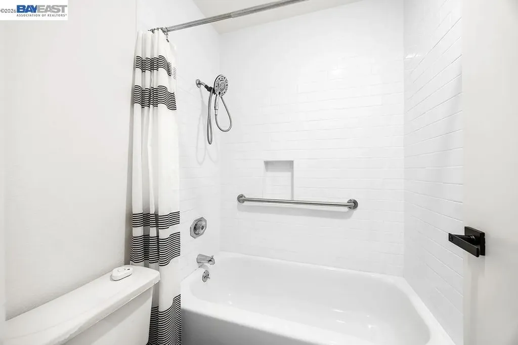 2077 Washington Avenue San Leandro CA 94577
