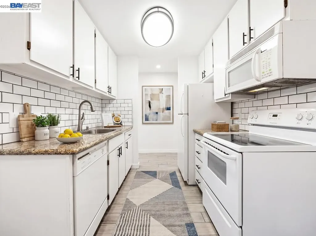2077 Washington Avenue San Leandro CA 94577