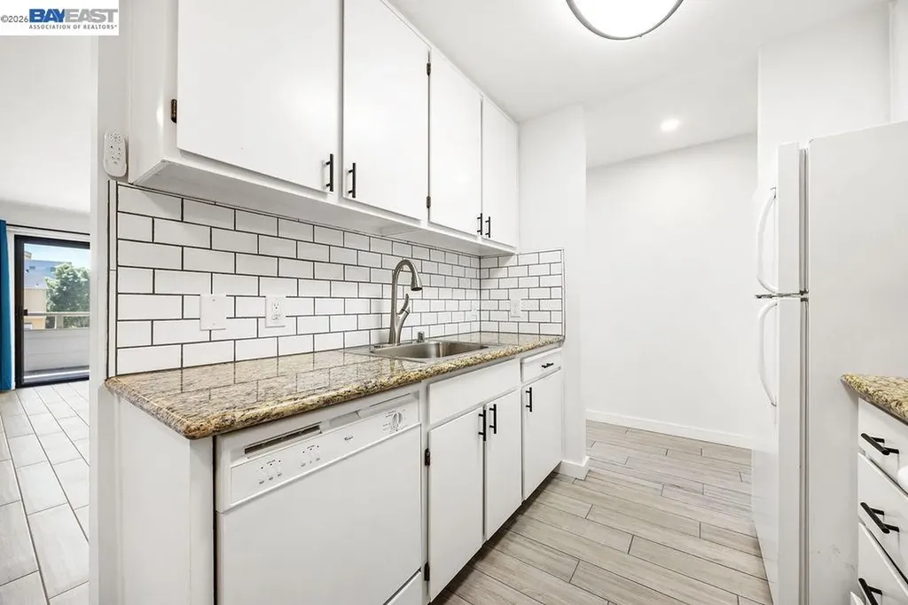 2077 Washington Avenue San Leandro CA 94577