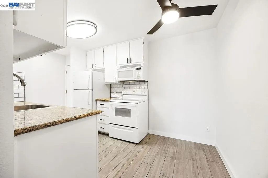 2077 Washington Avenue San Leandro CA 94577