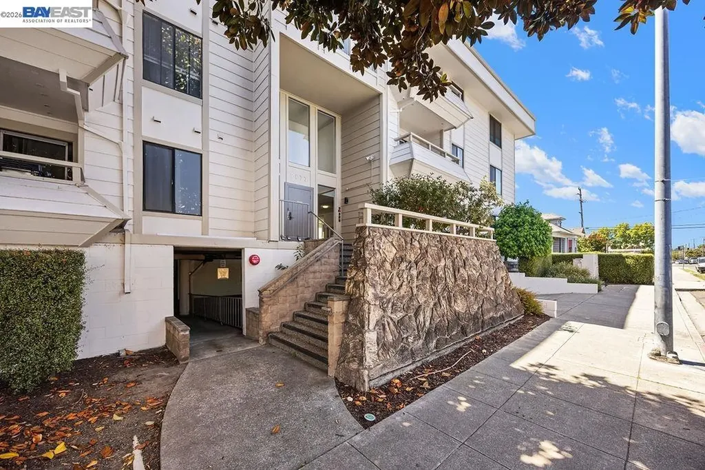 2077 Washington Avenue San Leandro CA 94577