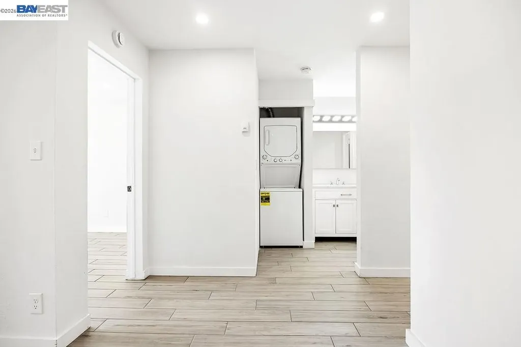 2077 Washington Avenue San Leandro CA 94577