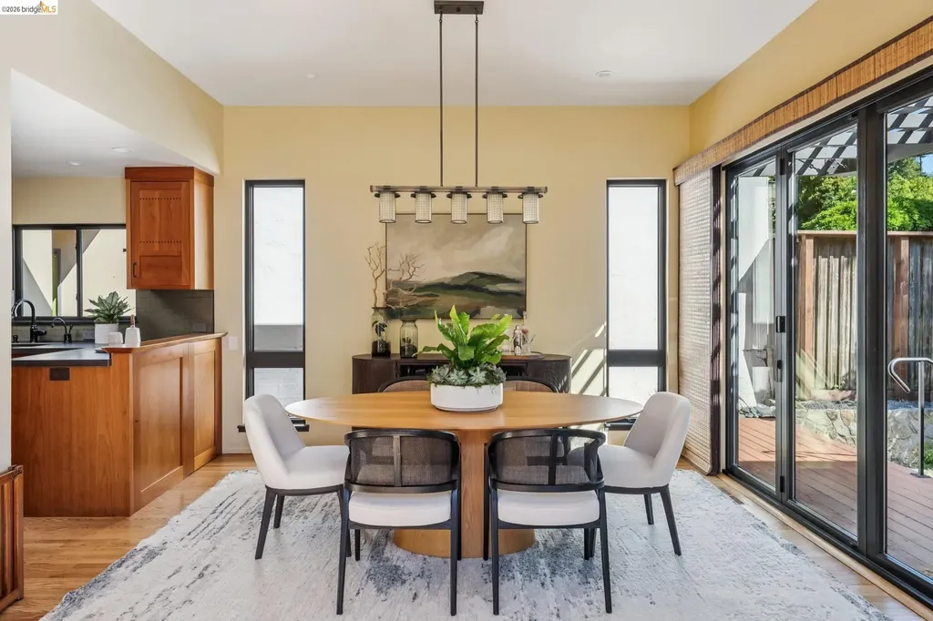 576 Vistamont Avenue Berkeley CA 94708