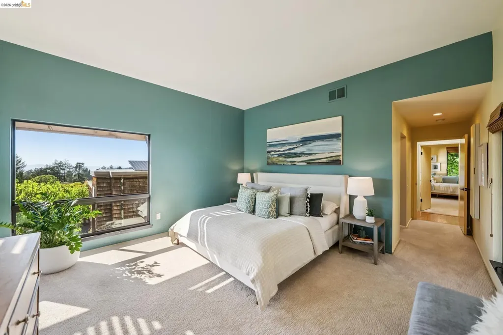 576 Vistamont Avenue Berkeley CA 94708