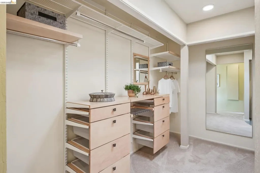 576 Vistamont Avenue Berkeley CA 94708