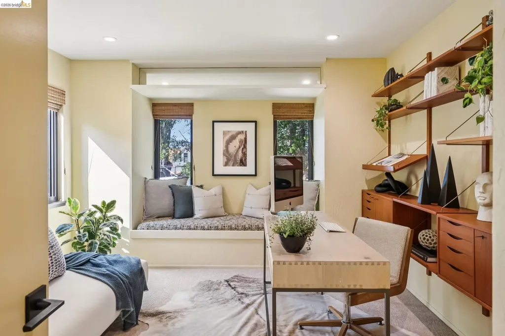 576 Vistamont Avenue Berkeley CA 94708