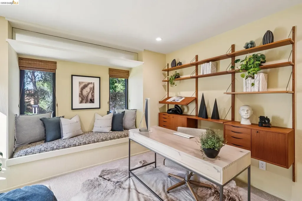 576 Vistamont Avenue Berkeley CA 94708