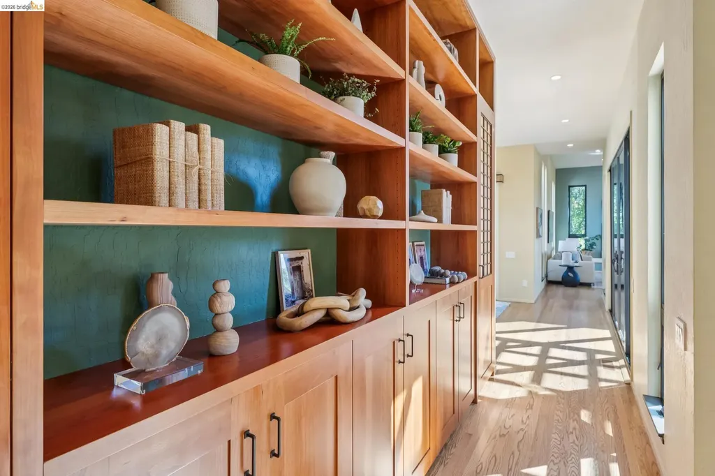 576 Vistamont Avenue Berkeley CA 94708