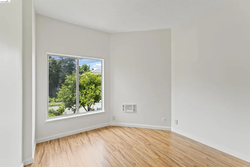 2715 Benvenue Avenue Berkeley CA 94705