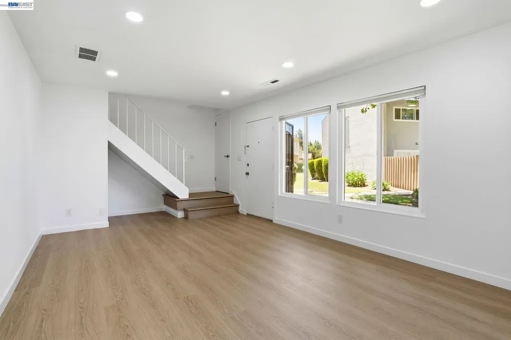 4193 Redstone Terrace Fremont CA 94555
