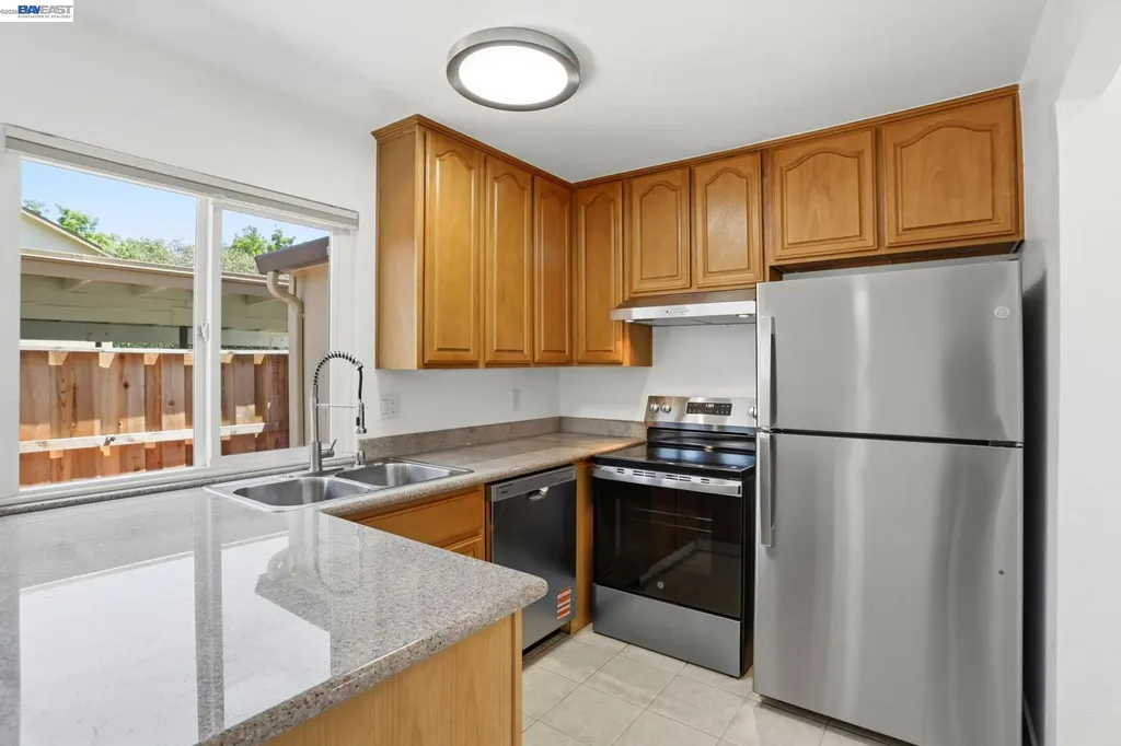 4193 Redstone Terrace Fremont CA 94555