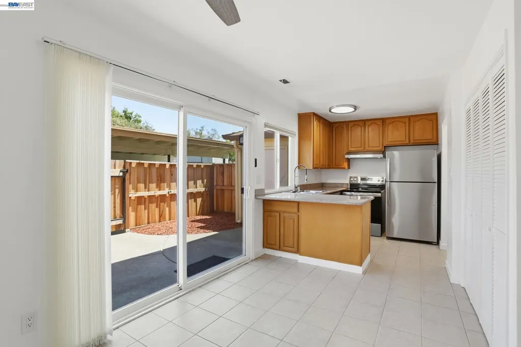 4193 Redstone Terrace Fremont CA 94555