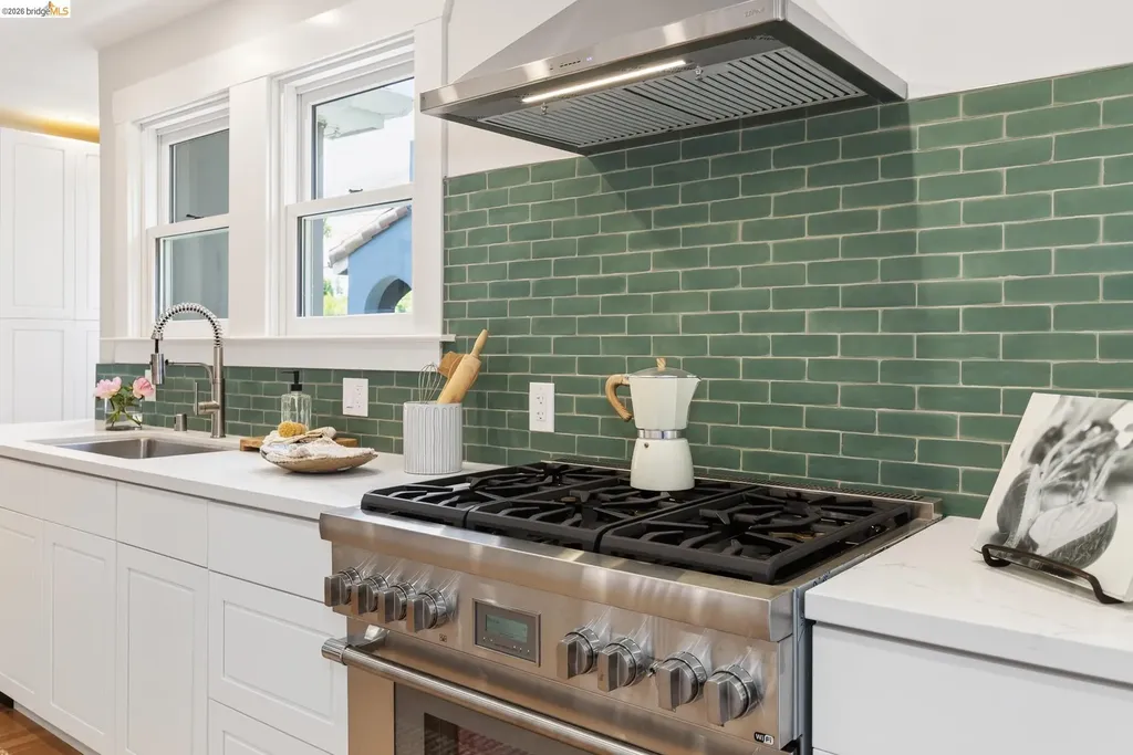 223 Park View Avenue Piedmont CA 94610