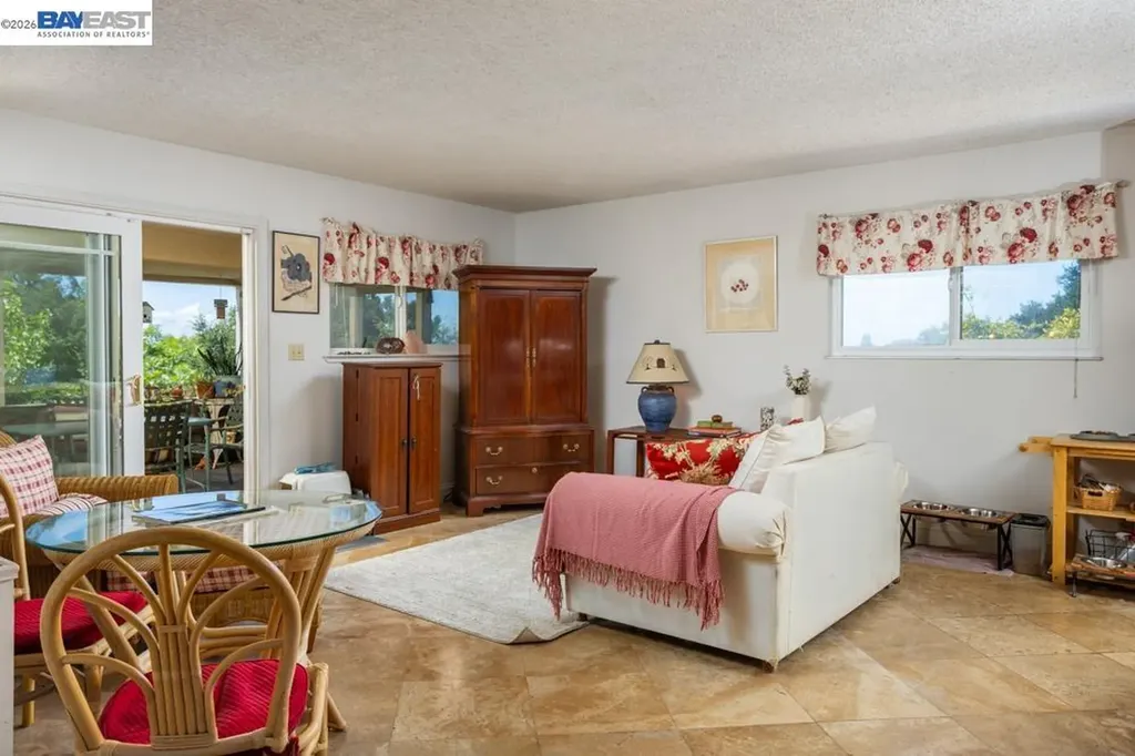 4591 Edwards Lane Castro Valley CA 94546