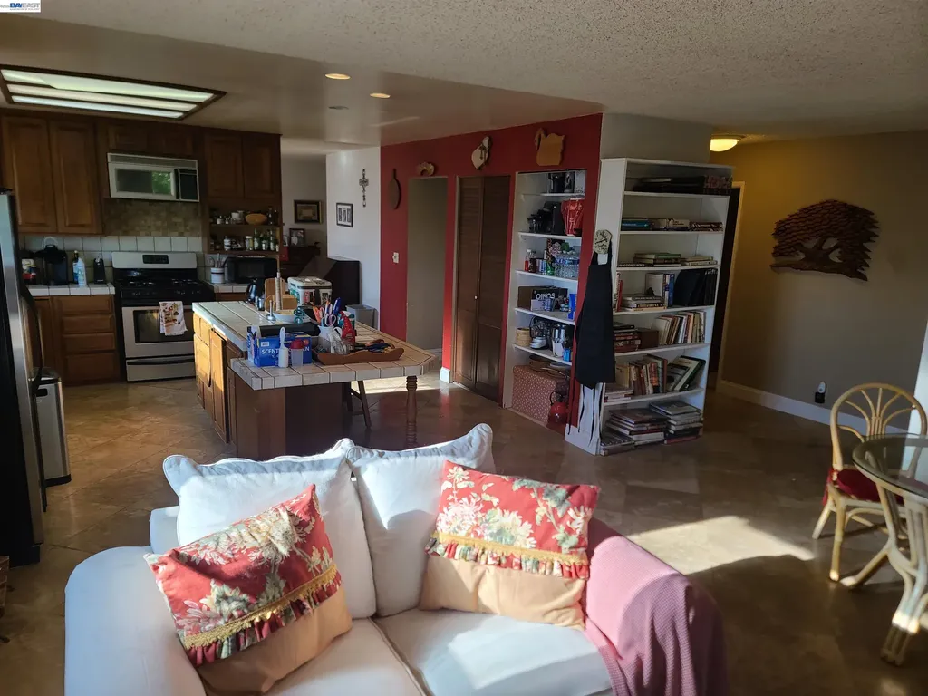 4591 Edwards Lane Castro Valley CA 94546