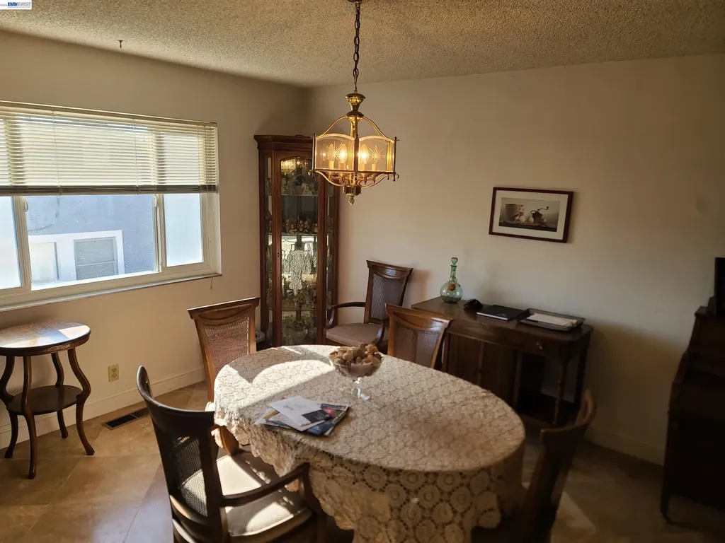 4591 Edwards Lane Castro Valley CA 94546