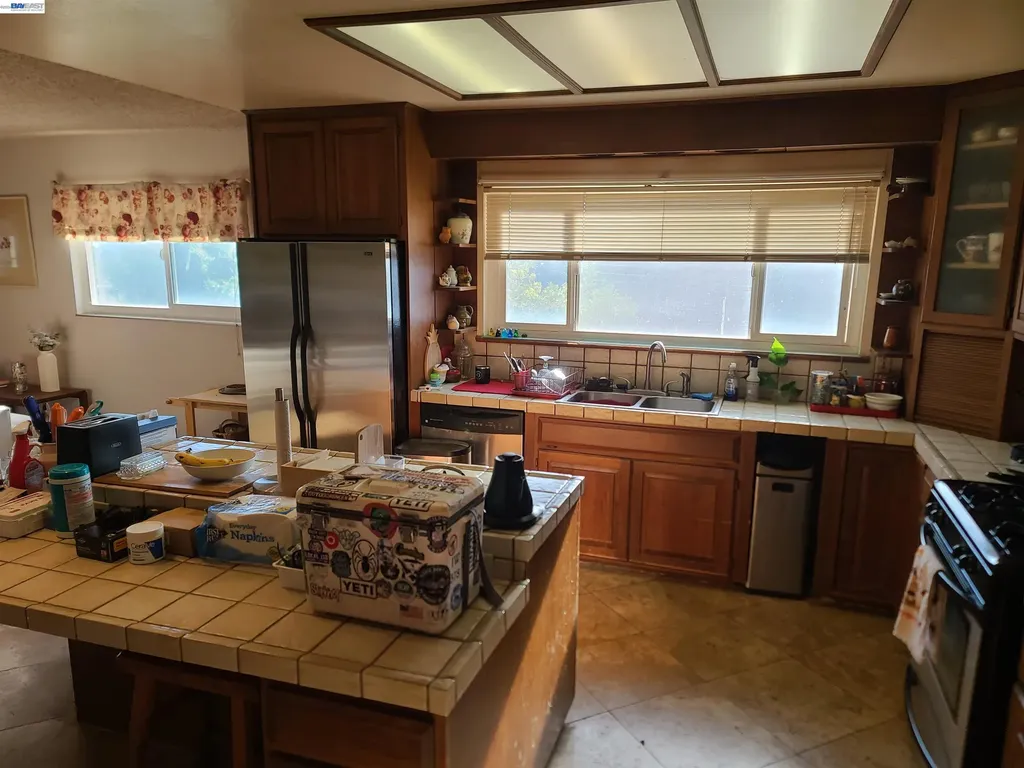4591 Edwards Lane Castro Valley CA 94546
