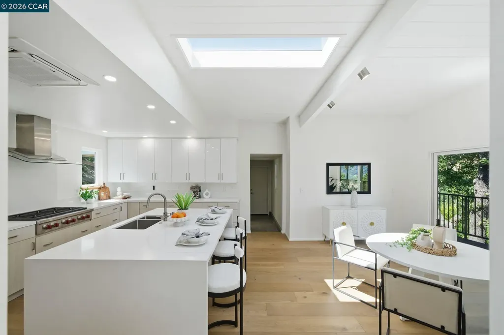 233 Melody Lane Orinda CA 94563