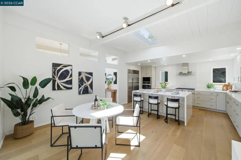 233 Melody Lane Orinda CA 94563