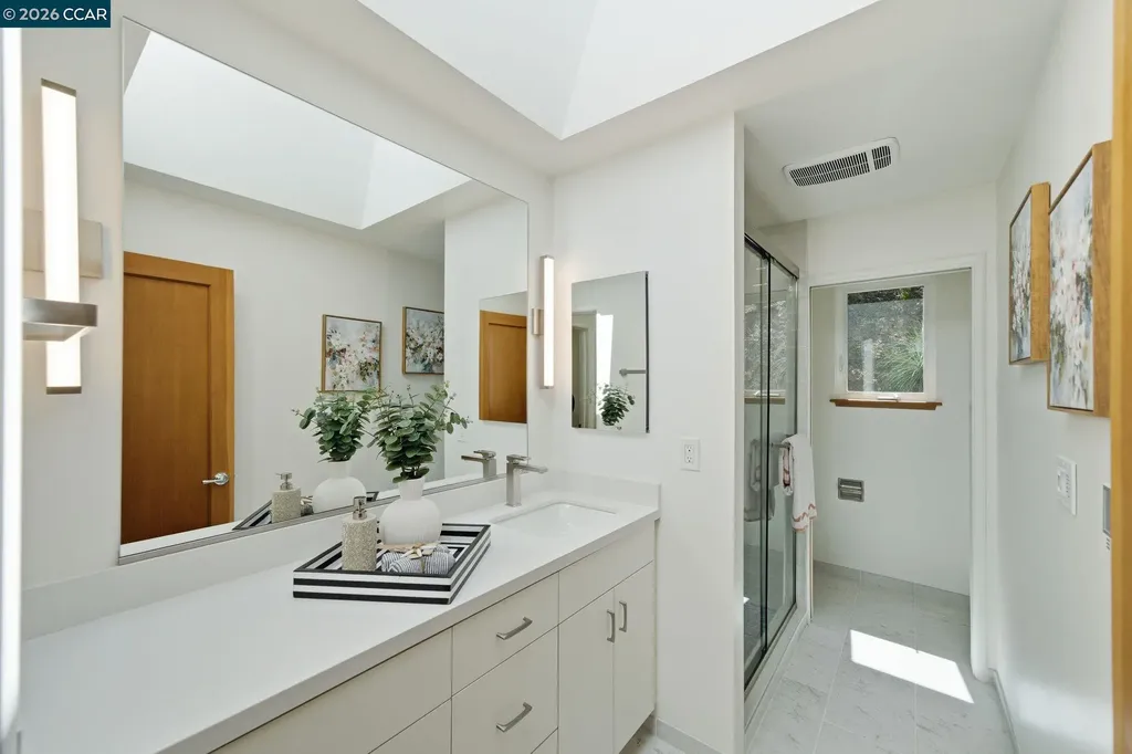 233 Melody Lane Orinda CA 94563