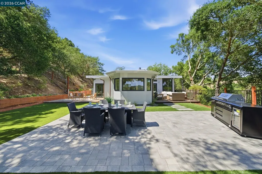233 Melody Lane Orinda CA 94563