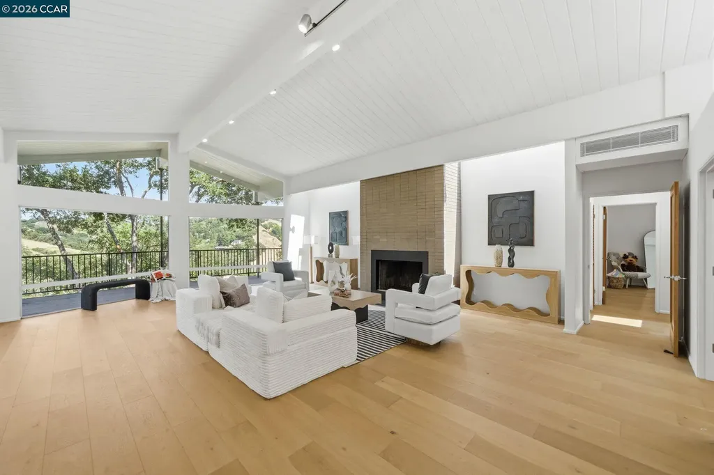 233 Melody Lane Orinda CA 94563