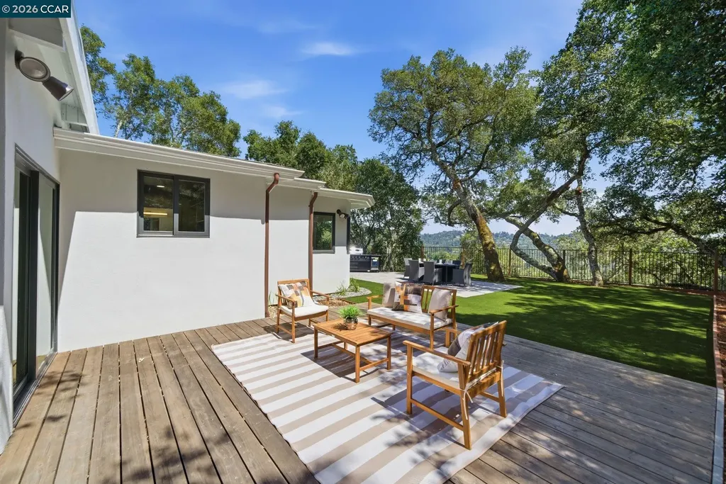 233 Melody Lane Orinda CA 94563