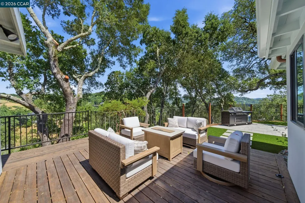 233 Melody Lane Orinda CA 94563