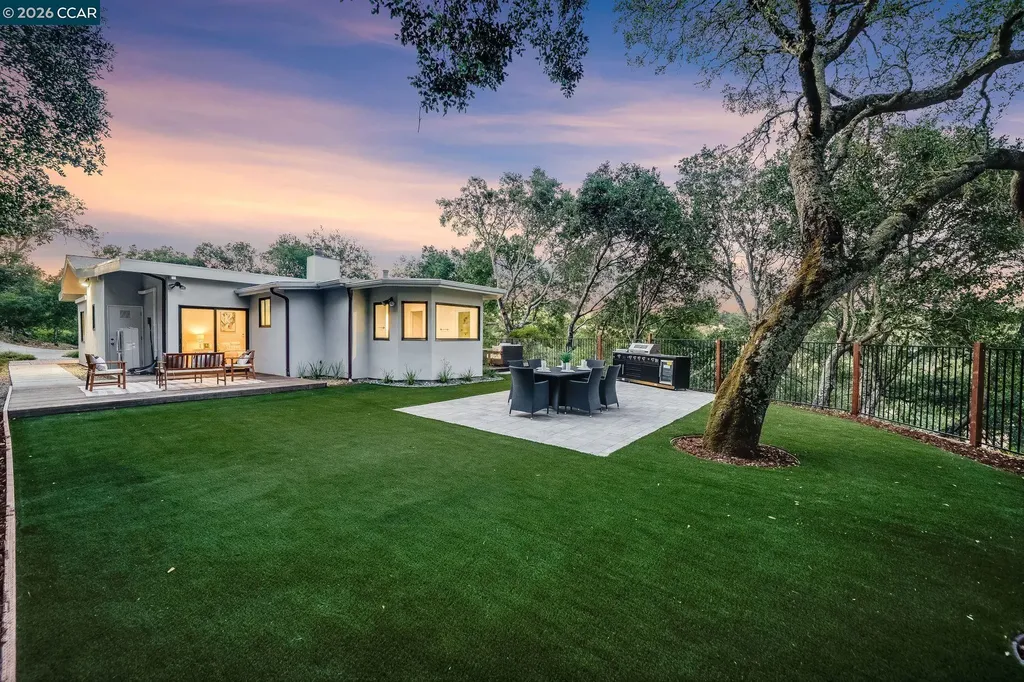 233 Melody Lane Orinda CA 94563