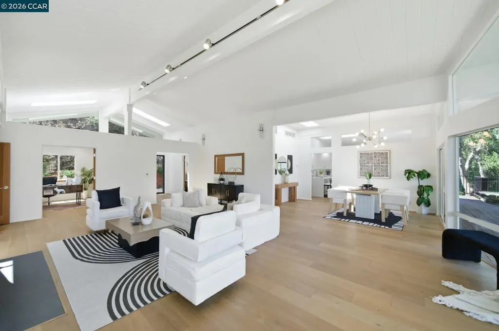 233 Melody Lane Orinda CA 94563