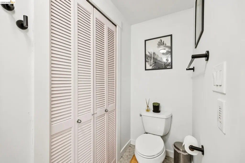 574 48th Street Oakland CA 94609