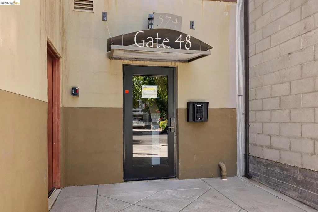 574 48th Street Oakland CA 94609