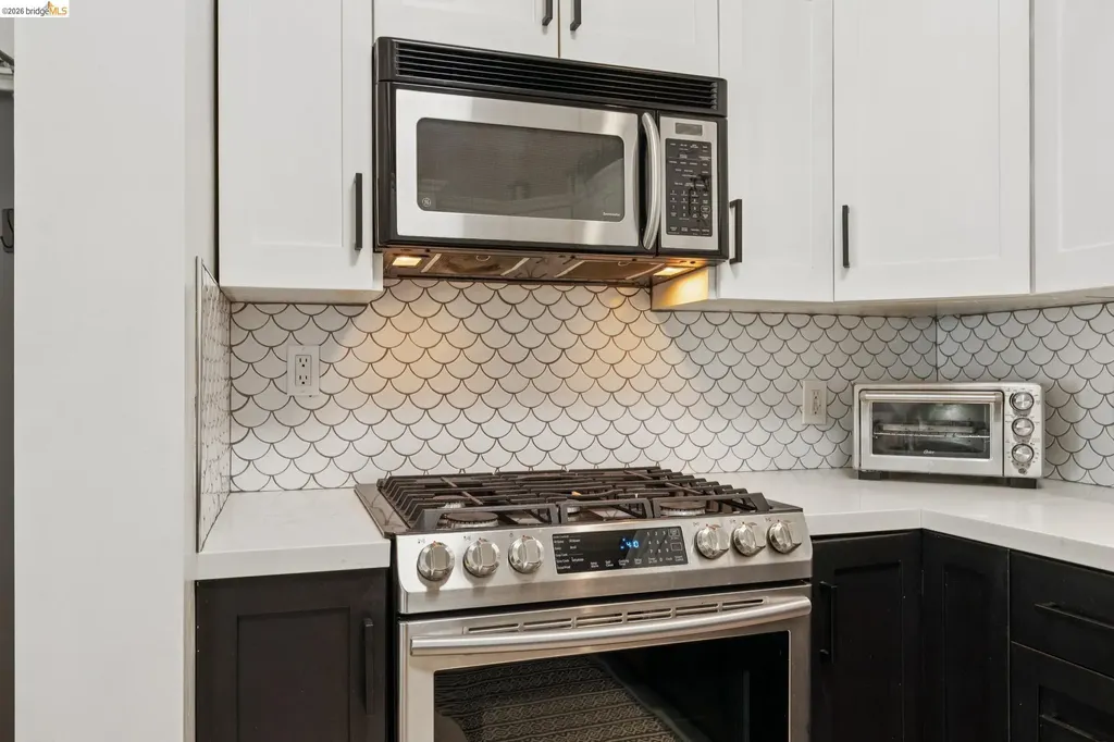 574 48th Street Oakland CA 94609