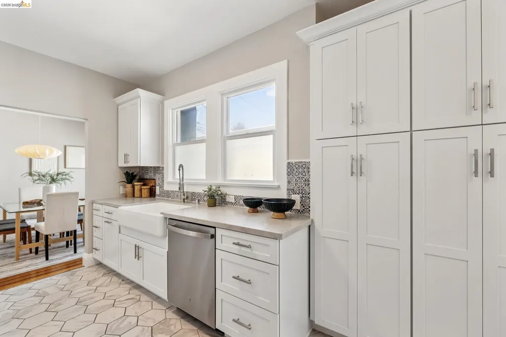 1108 Dwight Way Berkeley CA 94702
