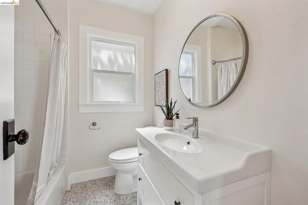 1108 Dwight Way Berkeley CA 94702